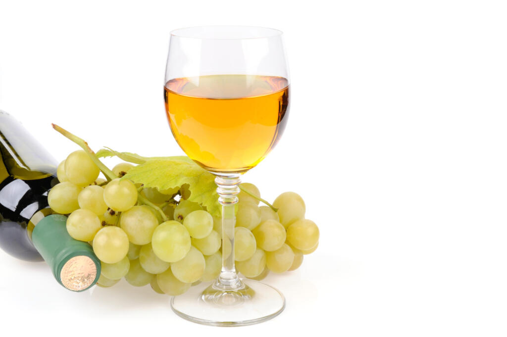 The Best Sweet White Wine for Your Tastebuds sweet white wine types